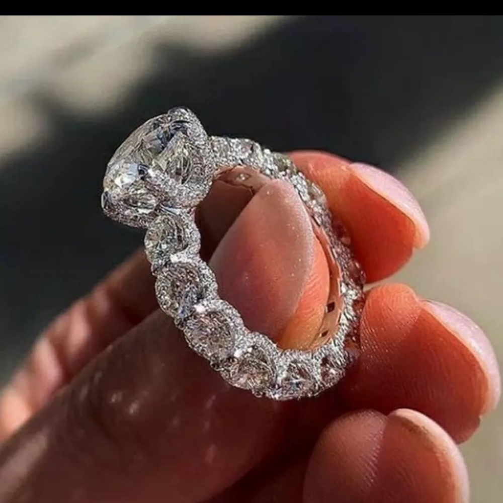 Beautiful 3.2ct Rings With Swarovski Elements On Silver